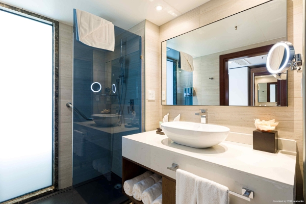 Hotel Sonesta Maho Beach All Inclusive Resort Casino and Spa